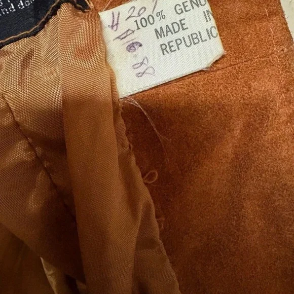 Vintage “The Tannery” Montgomery Ward Brown Suede Leather 70’s 60’s Fringe Vest - Picture 6 of 16